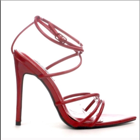 ❣️Super Strappy Red Pointed Heel - Picture 3 of 5